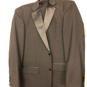 Gerald Austin Black Tux jacket 42R/pants 36